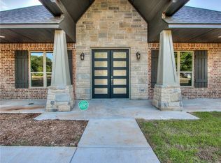 540 N Cedar Dr, Midwest City, OK 73130