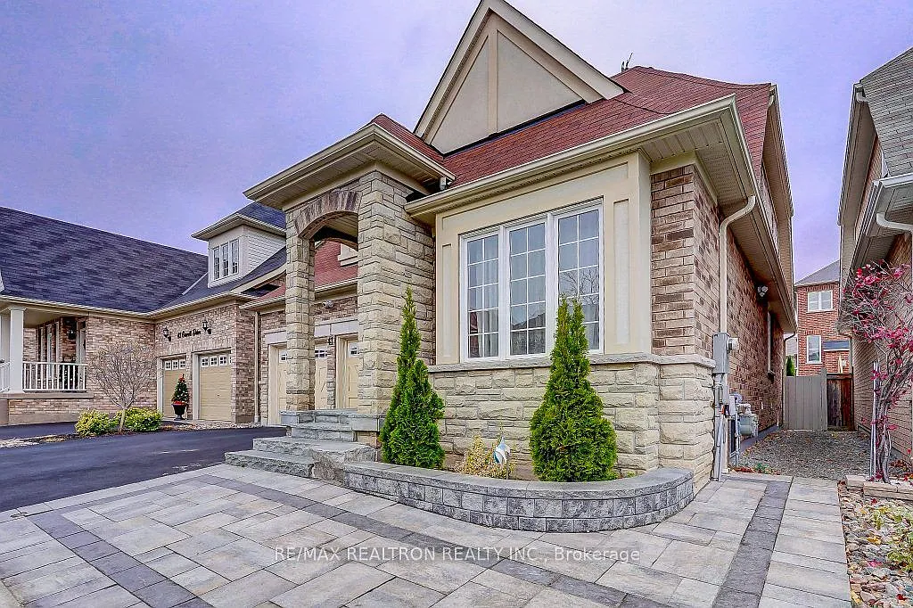 2 bed, $2,099 — Photo 2