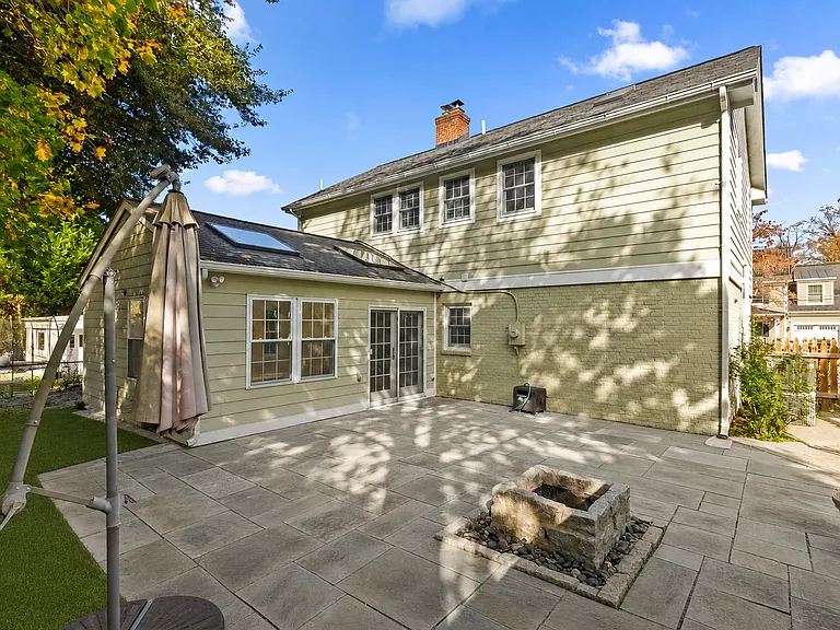 4116 Warner St — Photo 42