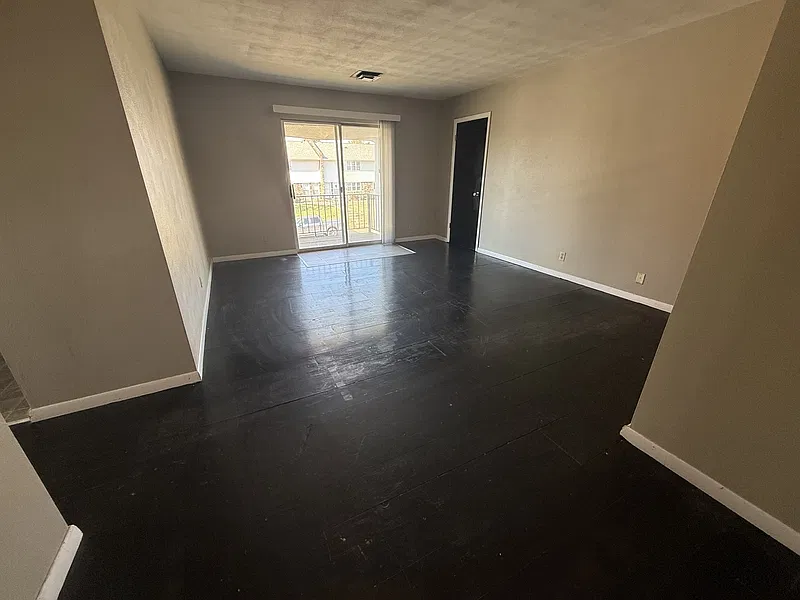 2 bed, 1.0 bath, 900 sqft, $940 — Photo 4