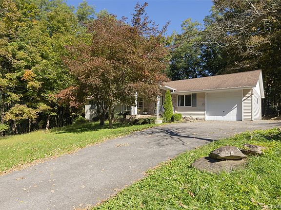 2nd image of 10 Michelle Drive