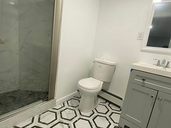 5th image of 210 Tecumseh Ave #B1