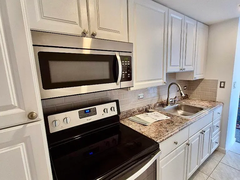 20 Chestnut St — Photo 11