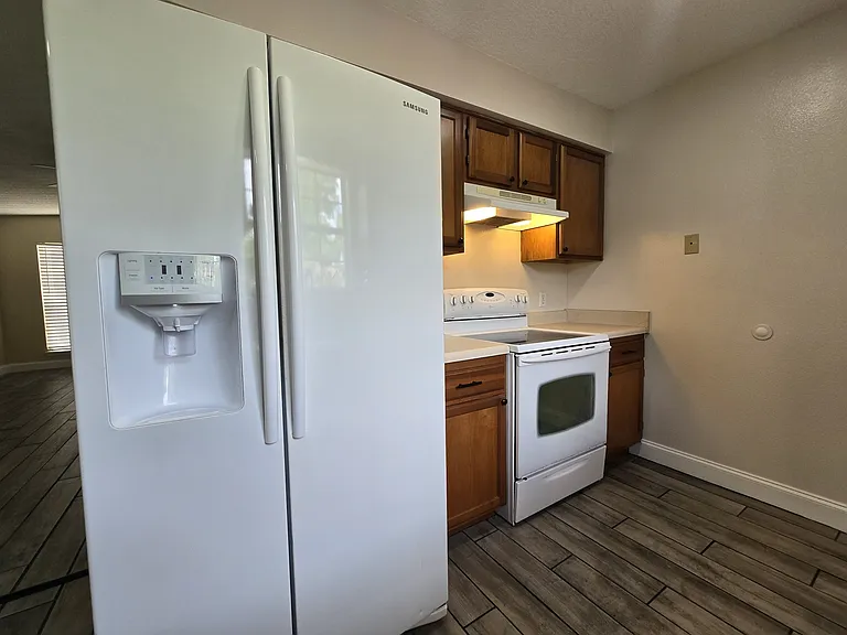 8900 Forest Oak Dr — Photo 9