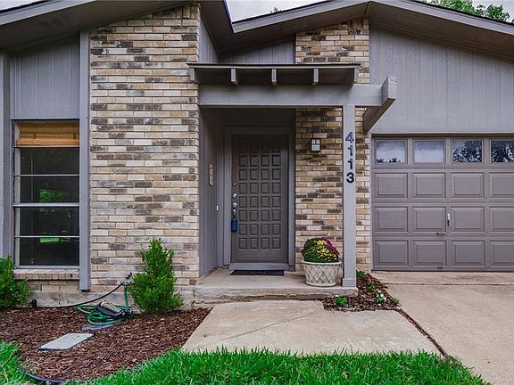 3rd image of 4113 Hawthorn Ln