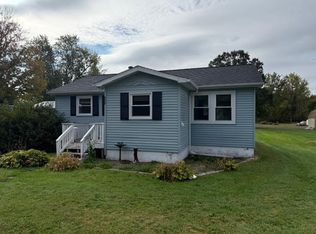 2064 E Coggins Rd, Pinconning, MI 48650