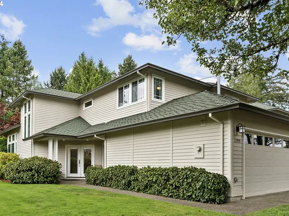 21995 Chelan Loop, West Linn, OR 97068