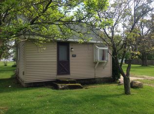 4042 Yeager Dr, Burton, MI 48519