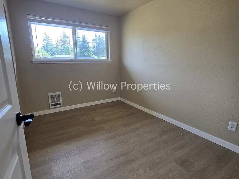 12020 Edgewood Ave SW #1 — Photo 5