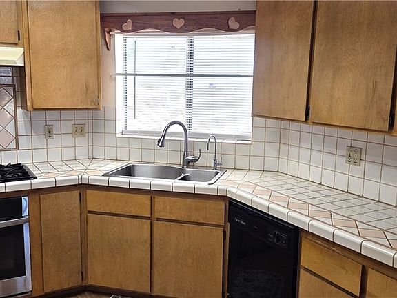 2nd image of 62323 Mars Ave