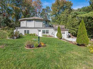 111 Shadow Ln, Hinesburg, VT 05461