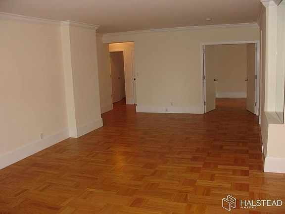 3rd image of 60 W 57th St APT 12B