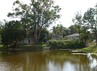 4705 McIntosh Rd, Sarasota, FL 34233