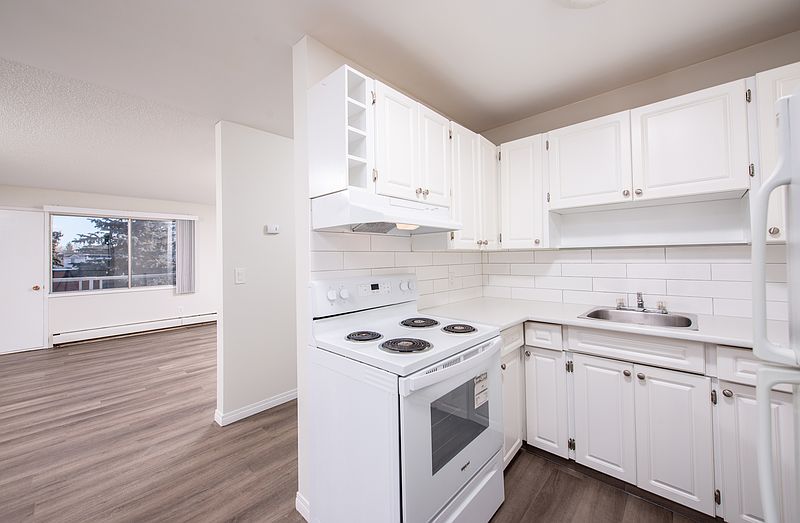 Fort Saskatchewan Apartment for rent - 2 Bedrooms — photo 12