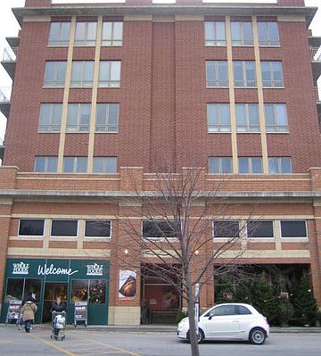 1st image of 6000 N Cicero Ave APT 406