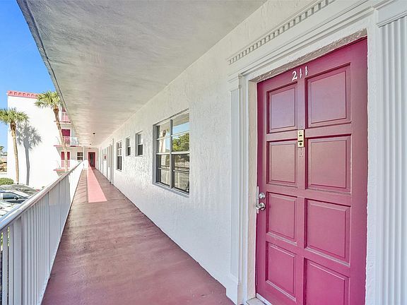 3rd image of 4270 NW 40th Street #211