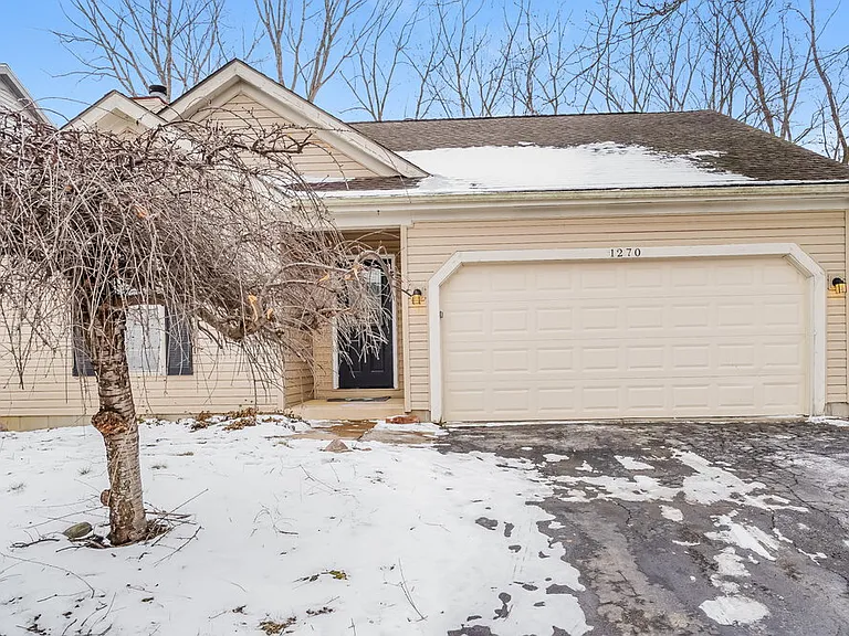1270 Pinnacle Dr — Photo 1