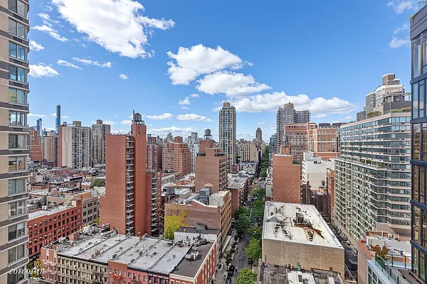 Sold by Corcoran | media 26