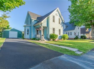 33 Prospect St, Gouverneur, NY 13642