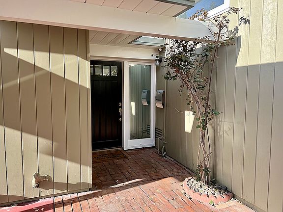3rd image of 4118 Park Blvd