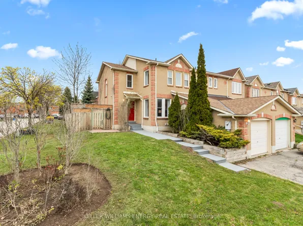 62 Woodstone Pl, Whitby, ON L1R 1S8