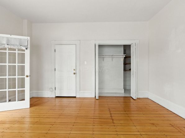 547 Broadway #1B