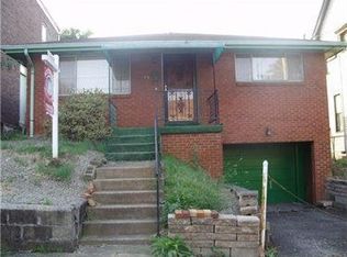 716 Oak St, Duquesne, PA