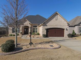 912 Abingdon Cv, Bonaire, GA 31005