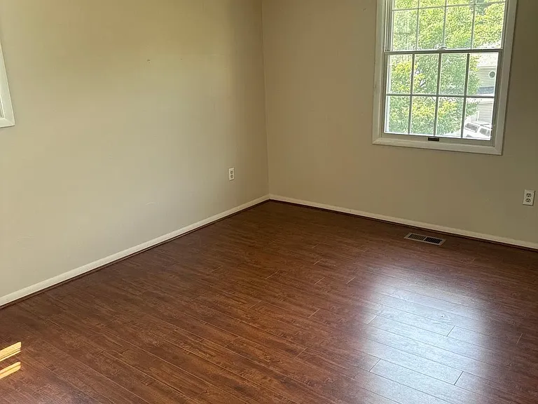13767 Cabells Mill Dr — Photo 12