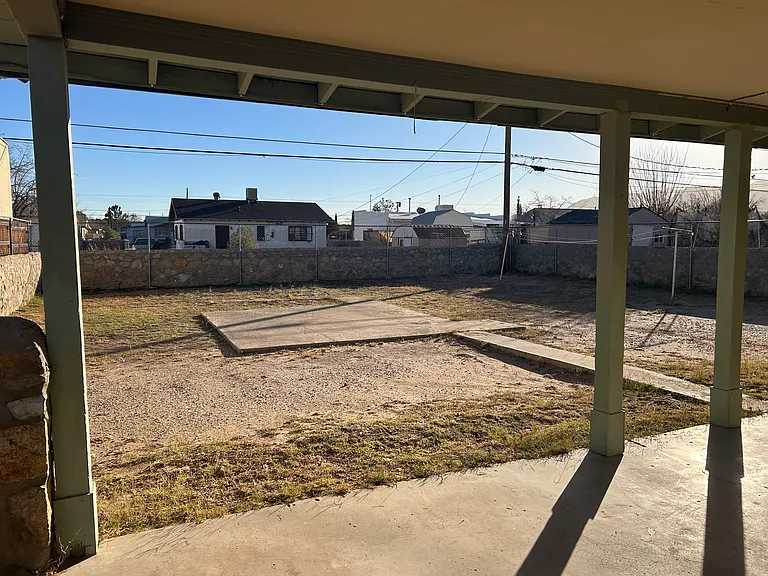 Guadalupe Dr — Photo 3