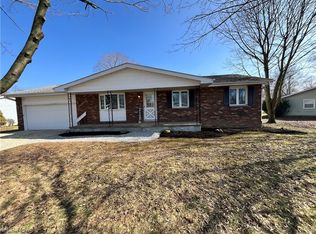 1444 Summerset Dr, Mogadore, OH