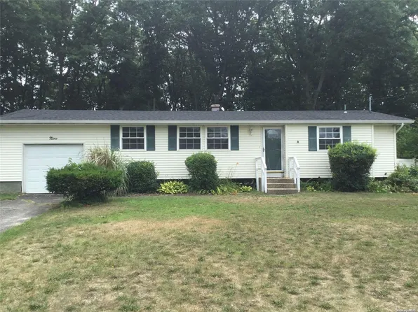 9 Game Court, East Setauket, NY 11733