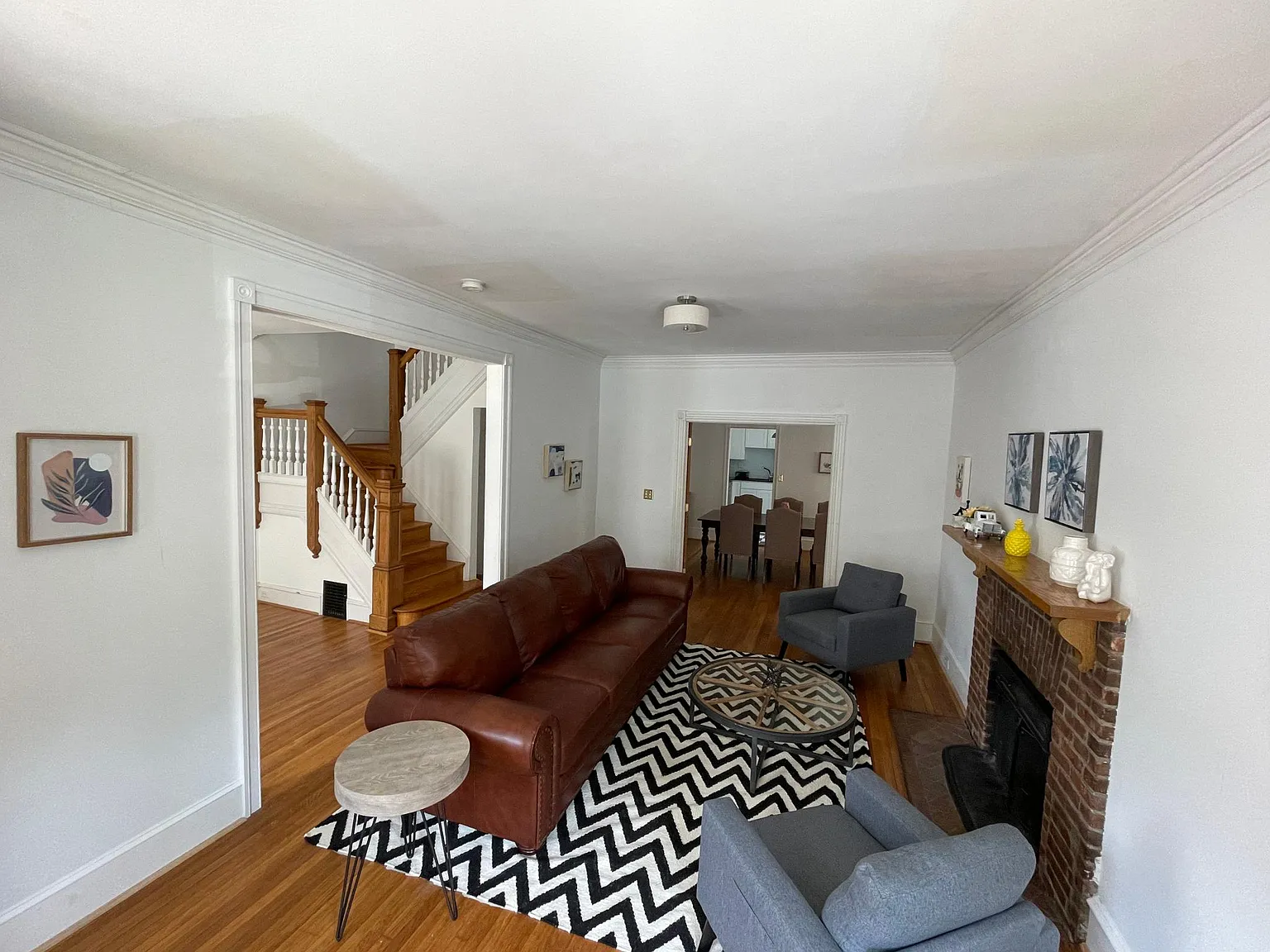 1519 W 14th St — Photo 2