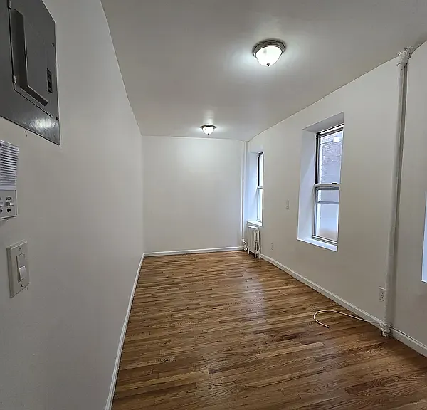 91 E 3rd St #7 — Photo 1