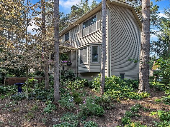 4th image of 13196 White Pine Dr
