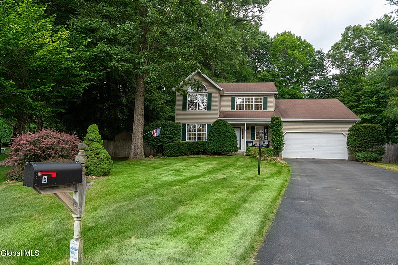 2nd image of 5 Hollow Creek Court