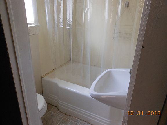 5th image of 315 W Central Ave