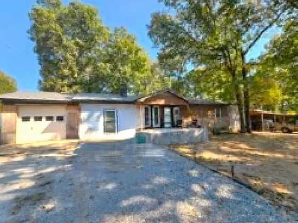 135 Levisy Flat Cemetery Rd, Mountain View, AR 72560