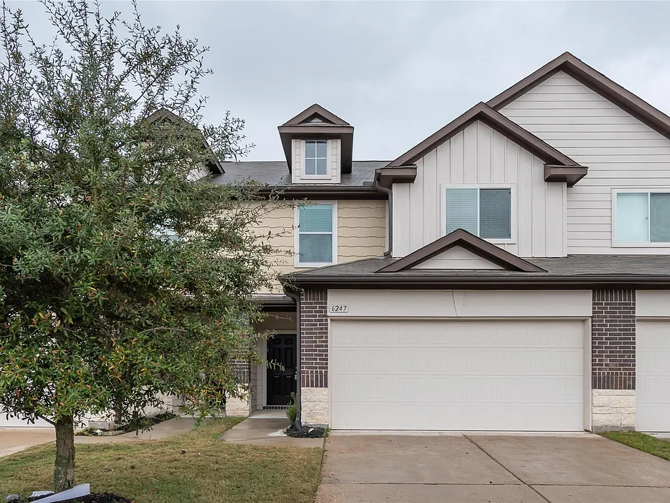 6247 Brenwood Cir
