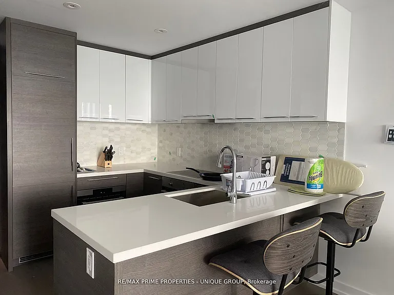 488 University Ave #3115 — Photo 2