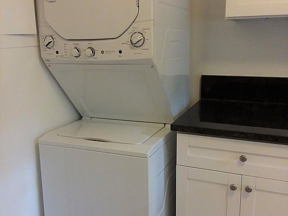 5th image of 173 Rutledge Ave APT J