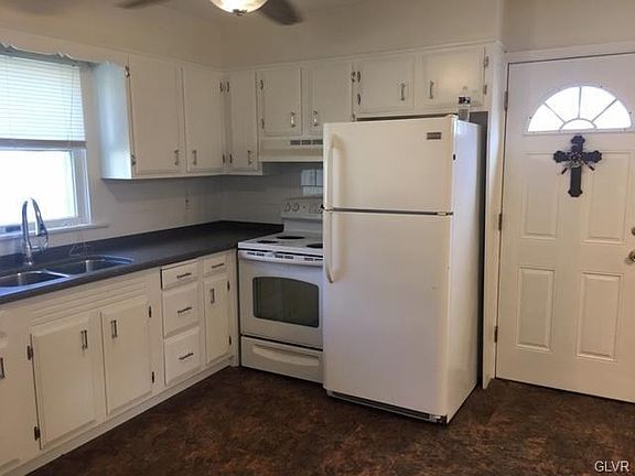 3rd image of 327 Cattell St