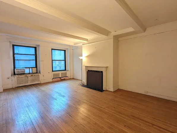 212 E 48th St APT 2D, New York, NY 10017
