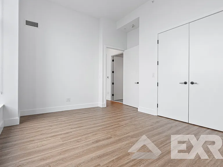 2230 Cropsey Ave #2605 — Photo 5