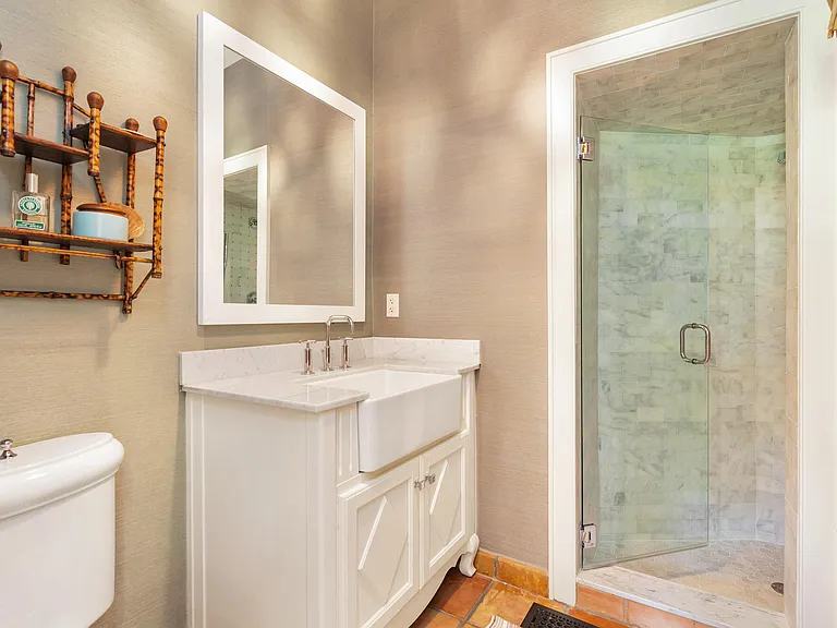 230 Sunset Rd — Photo 27