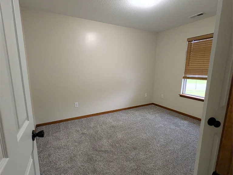 408 Blake Anthony Dr #B — Photo 8