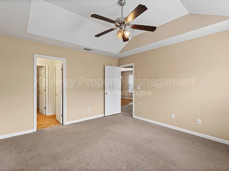 208 Satomi Way — Photo 11