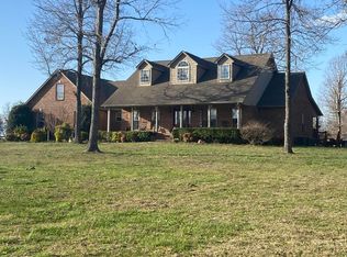 1190 Campground Rd, Clarkrange, TN 38553