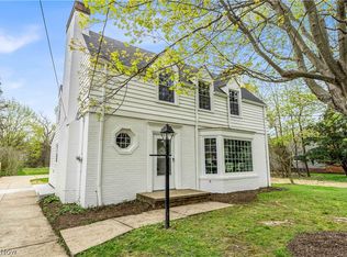 1539 Sunview Rd, Lyndhurst, OH 44124