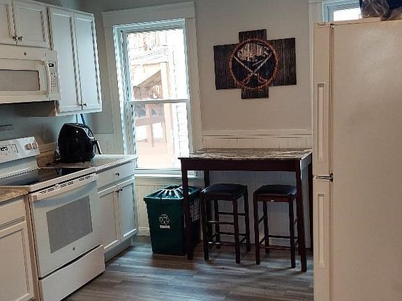 3rd image of 48 Bowdoin St APT 2